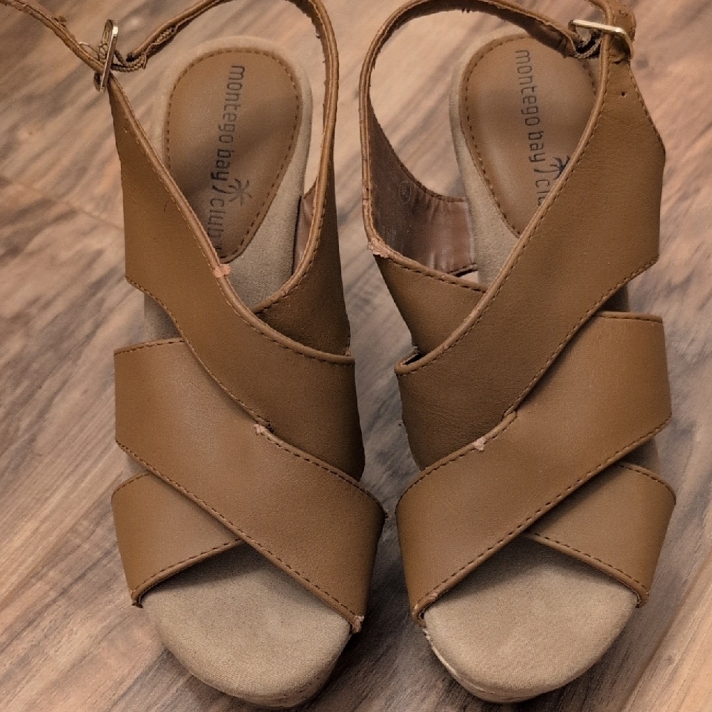 Montego Bay Club Women's Tan Sandals Sz 5